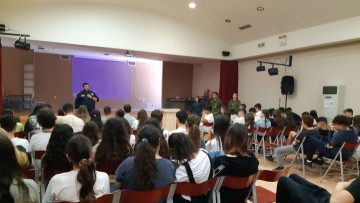 Επαγγελματικός Προσανατολισμός με Υψηλό Φρόνημα: Οι Ένοπλες Δυνάμεις στο 5ο Γυμνάσιο Ρόδου