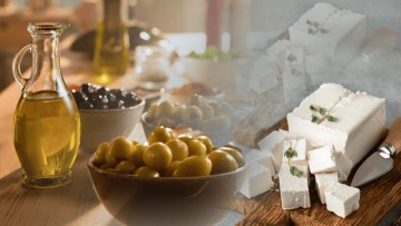 Δασμοί Τραμπ: Τι μέλλει γενέσθαι με ελιές, φέτα, κρασί και ελαιόλαδο