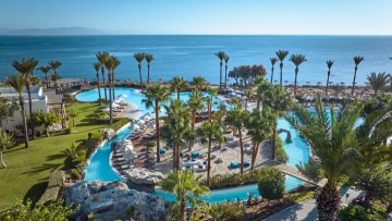 O Σύλλογος Κρητών ΚΩ «Ο ΤΑΛΩΣ» τίμησε τον ιδρυτή και πρόεδρο της Grecotel Νίκο Δασκαλαντωνάκη