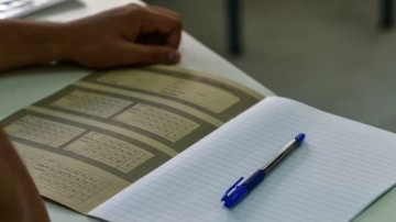 Πανελλαδικές Εξετάσεις 2025: Τα θέματα σε Αρχαία, Μαθηματικά και Βιολογία