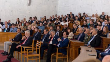 Το Αιγαίο στο επίκεντρο της συζήτησης για τις ελληνοτουρκικές σχέσεις, στο Μέγαρο της Παλαιάς Βουλής