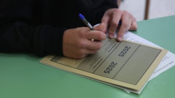 Πανελλαδικές Εξετάσεις 2025: Τα θέματα σε Λατινικά, Χημεία και Πληροφορική