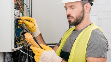 Την ανησυχία και την αγωνία του εκφράζει ο Σύλλογος Ηλεκτρολόγων Ρόδου για το εργατικό ατύχημα συναδέλφου τους