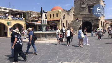 Στοχευμένοι έλεγχοι από την Αστυνομία για τις παράνομες ξεναγήσεις στη Ρόδο