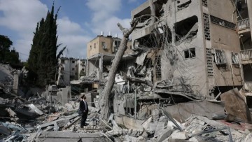 Ισραήλ: Εγκλωβισμένοι στο Τελ Αβίβ Έλληνες καλλιτέχνες - «Ακούμε σειρήνες, μπαίνουμε στο καταφύγιο»