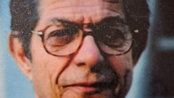 Έφυγε από τη ζωή ο συμπατριώτης μας εκπαιδευτικός και πρώην αντιδήμαρχος Ρόδου Νίκος Χατζηνικήτας