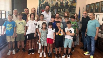 Το 2ο Πειραματικό Δημοτικό Σχολείο συνεργάζεται με το Δήμο Ρόδου για την υλοποίηση έργου φωτισμού με Βιοφωταύγεια