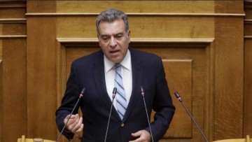 «Νέα και τολμηρή ρύθμιση για τα δάνεια σε ελβετικό φράγκο ζητά ο Μάνος Κόνσολας καταθέτοντας και σχετικές προτάσεις»