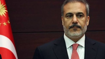 Το... χαβά του ο Χακάν Φιντάν: Επιμένει σε... τουρκικό πληθυσμό στα  Δωδεκάνησα