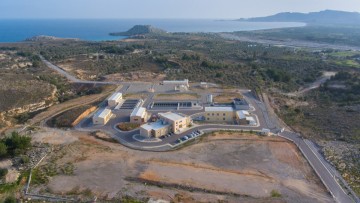 Η περιφέρεια δεσμεύθηκε δημόσια για τον περιορισμό της κατάσχεσης ως πρoς το ποσό που η ΔΕΥΑΡ χρειάζεται για τη μισθοδοσία των εργαζομένων της