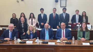Γ. Νικητιάδης προς φοιτητές της Ελληνικής καταγωγής των ΗΠΑ: "Κρατείστε και προβάλετε την εθνικότητά σας όπου και αν είστε"