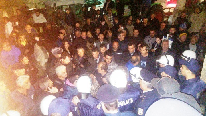 23 Ιανουαρίου 2016 επί δημαρχίας Φώτη Χατζηδιάκου. Μέσα κι έξω από το Δημαρχείο Ρόδου ξεσπούν επεισόδια με κατοίκους των Κοσκινού, που ζητούν να μην μεταφερθεί ο καταυλισμός των ΡΟΜΑ στα μέρη τους. Η κατάσταση είναι έκρυθμη και ζητείται η παρέμβαση των ΜΑΤ