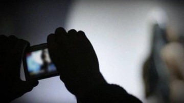 Ρόδος: Σύλληψη 15χρονης για διανομή πορνογραφικού υλικού φίλης της
