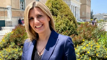 Κατερίνα Γαβαλά στον topfm: “«Φιάσκο» η μεταρρύθμιση Γεωργιάδη για μεταφορά κατ’ οίκον ακριβών φαρμάκων στα νησιά