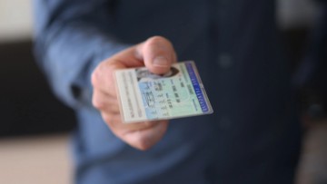 Μετάβαση στις νέες ταυτότητες: κόστος, ραντεβού και νέο σύστημα Προσωπικού Αριθμού