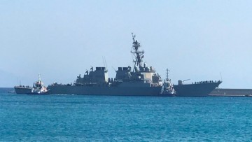 Με 270 άτομα πλήρωμα κατέπλευσε χθες στη Ρόδο το αμερικάνικο αντιτορπιλικό ARLEIGH BURKE