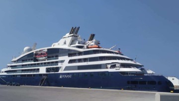 Ο αδελφός του βασιλιά της Σαουδικής Αραβίας με την οικογένειά του στη Ρόδο