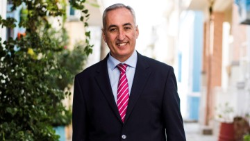 Τα συγχαρητήρια του αντιπεριφερειάρχη Παιδείας και Δια Βίου Μάθησης στον αναπληρωτή περιφερειακό διευθυντή Εκπαίδευσης Νοτίου Αιγαίου