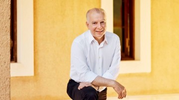 Καμπουράκης: «Η Ρόδος πιστεύει στη φλόγα σας – Το αύριο του τόπου χτίζεται με τη δική σας πρόοδο»