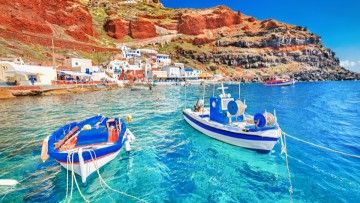 Διακοπές με το… σταγονόμετρο: 1 στους 4 Έλληνες μένει σπίτι λόγω κόστους