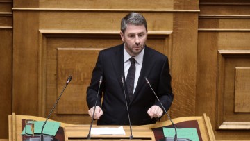 ΠαΣοΚ: Κατηγορεί την κυβέρνηση για υιοθέτηση κλεμμένων ιδεών και προγραμμάτων