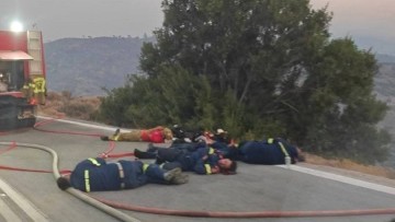 Πλάι στη φωτιά, στην πρώτη γραμμή…