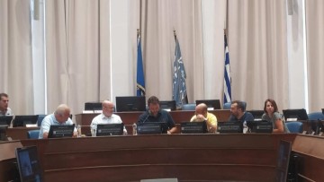 Αναβλήθηκαν οι υποθέσεις καταστημάτων στη χθεσινή Δημοτική Επιτροπή