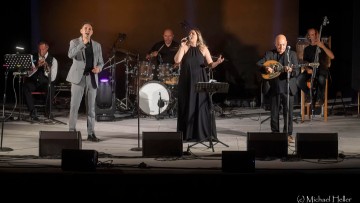 «Τα Swing του Μανώλη Χιώτη» γοήτεψαν το κοινό της Ρόδου