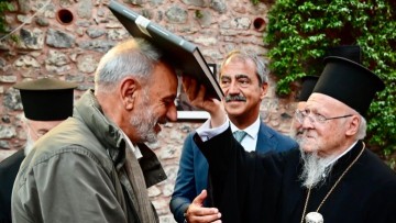 Τιμητική έναρξη με το «Ρέον Φως» και τις «Μνήμες Φλεγόμενες» του Νίκου Κασέρη