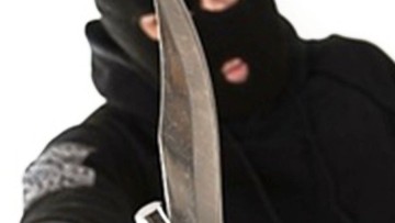 Λήστεψε 73χρονη και της πήρε τις εισπράξεις της ημέρας