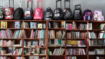 Βαθιά το χέρι στην τσέπη για τη σχολική λίστα – Τι πληρώνουν οι γονείς