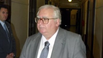 Πέθανε ο πρώην υπουργός και ιστορικό στέλεχος του ΠΑΣΟΚ, Αλέκος Ακριβάκης