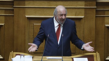 Κοινή Ερώτηση Παραστατίδη – Νικητιάδη για την αδιαφάνεια και τις πελατειακές σχέσεις στον τομέα της έρευνας