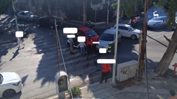 Σφοδρή πλαγιομετωπική σύγκρουση οχημάτων στην πόλη της Ρόδου