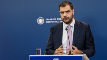 Μαρινάκης για Τσίπρα: Την τελευταία φορά που μίλησε για θάλασσες, ψάχναμε σωσίβιο