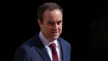 Γαλλία: Παραιτήθηκε και ο νέος πρωθυπουργός, Σεμπαστιάν Λεκορνί