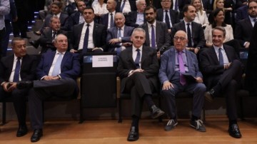 Μητσοτάκης, Καραμανλής στην παρουσίαση του βιβλίου του Ευριπίδη Στυλιανίδη – Aπών ο Αντ. Σαμαράς