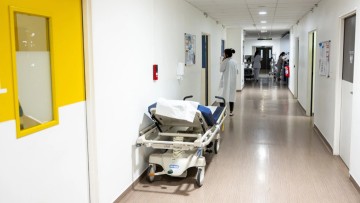 Έξι στους 10 νοσηλευτές έχουν χορηγήσει λάθος φάρμακο - Έντεκα σοβαρά περιστατικά σε νοσοκομεία του ΕΣΥ το 2025