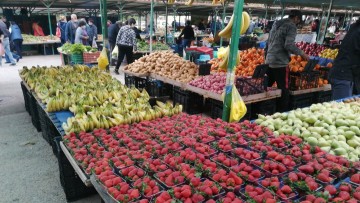 Μέσα στο τρίμηνο η προκήρυξη για νέες άδειες παραγωγών στη λαϊκή