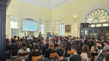Η ιστορικός Μαρία Ευθυμίου στο 2ο ΓΕΛ Ρόδου «Καζούλλειο»