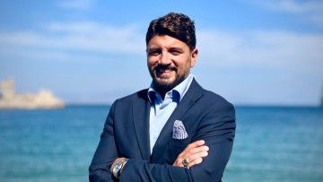 Παναγιώτης Π. Κουνάκης: «Πώς πεθαίνουν οι Δημοκρατίες... σιωπηλά»