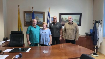 Δωρεά τριών αναπηρικών αμαξιδίων στο Νοσοκομείο Ρόδου από τον Φιλανθρωπικό Σύλλογο "Αγία Σοφία"
