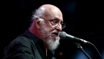Αμαλία Μουστάκη: Σαββόπουλος: Η φωνή μιας νεολαίας που αμφισβήτησε
