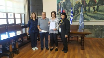 30 χρηματικές επιταγές παρέδωσε στον δήμο Ρόδου ο Όμιλος Inner Wheel Ρόδου