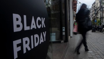 Black Friday 2025: Ποια Κυριακή θα είναι ανοιχτά τα καταστήματα