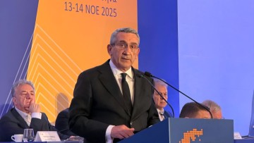 Τη θέσπιση Περιφερειακού Τέλους Ανάπτυξης ζήτησε πρόεδρος της ΕΝΠΕ, περιφερειάρχης Νοτίου Αιγαίου Γιώργος Χατζημάρκος