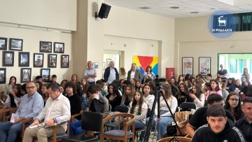 Συγκίνηση και μνήμες στην εκδήλωση του 4ου Γενικού Λυκείου Ρόδου για την επέτειο του Πολυτεχνείου