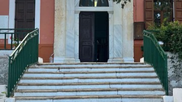 Νίσυρος: Σοβαρές Ελλείψεις Εκπαιδευτικών Καταγγέλλει το Σχολικό Συμβούλιο του «Ομηρείου»