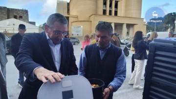 Περιβαλλοντική γιορτή αυτή την ώρα στις καμάρες της Περιφέρειας