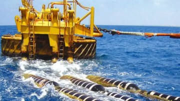 Το όφελος για όλους τους καταναλωτές, από την εξοικονόμηση των ΥΚΩ, θα ανέλθει σε 400-600 εκατομμύρια ευρώ κάθε χρόνο, αναφέρει ο ΑΔΜΗΕ, σύμφωνα με τα στοιχεία από την περίοδο λειτουργίας της διασύνδεσης Κρήτης-Πελοποννήσου